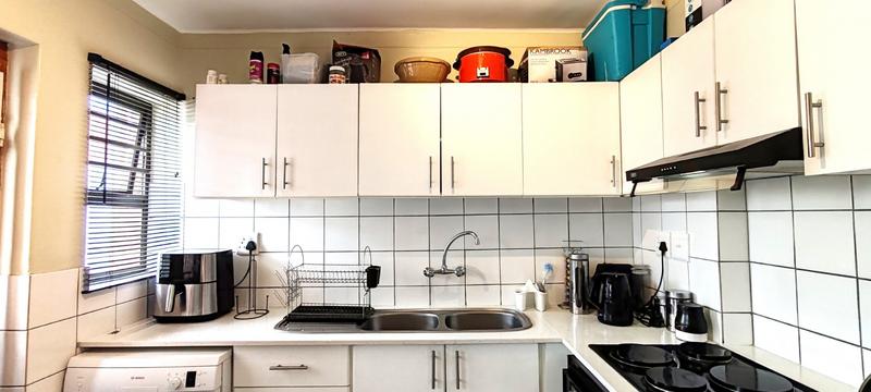 To Let 2 Bedroom Property for Rent in Elfindale Western Cape